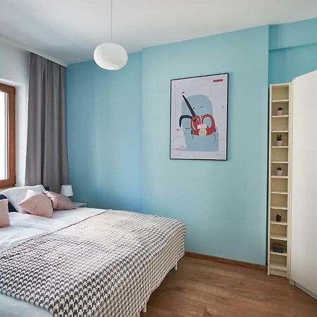 Modern Apartment In ワルシャワ エクステリア 写真