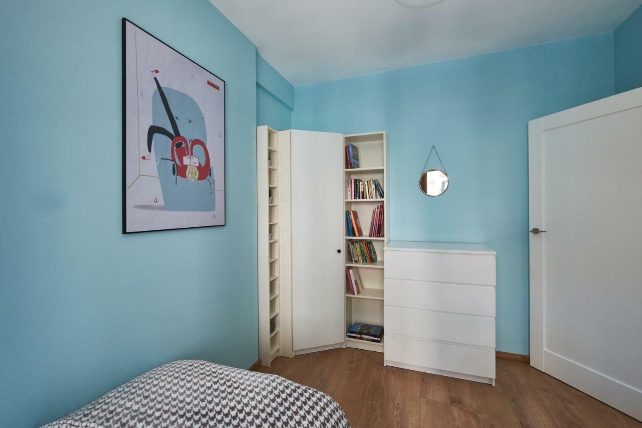 Modern Apartment In ワルシャワ エクステリア 写真