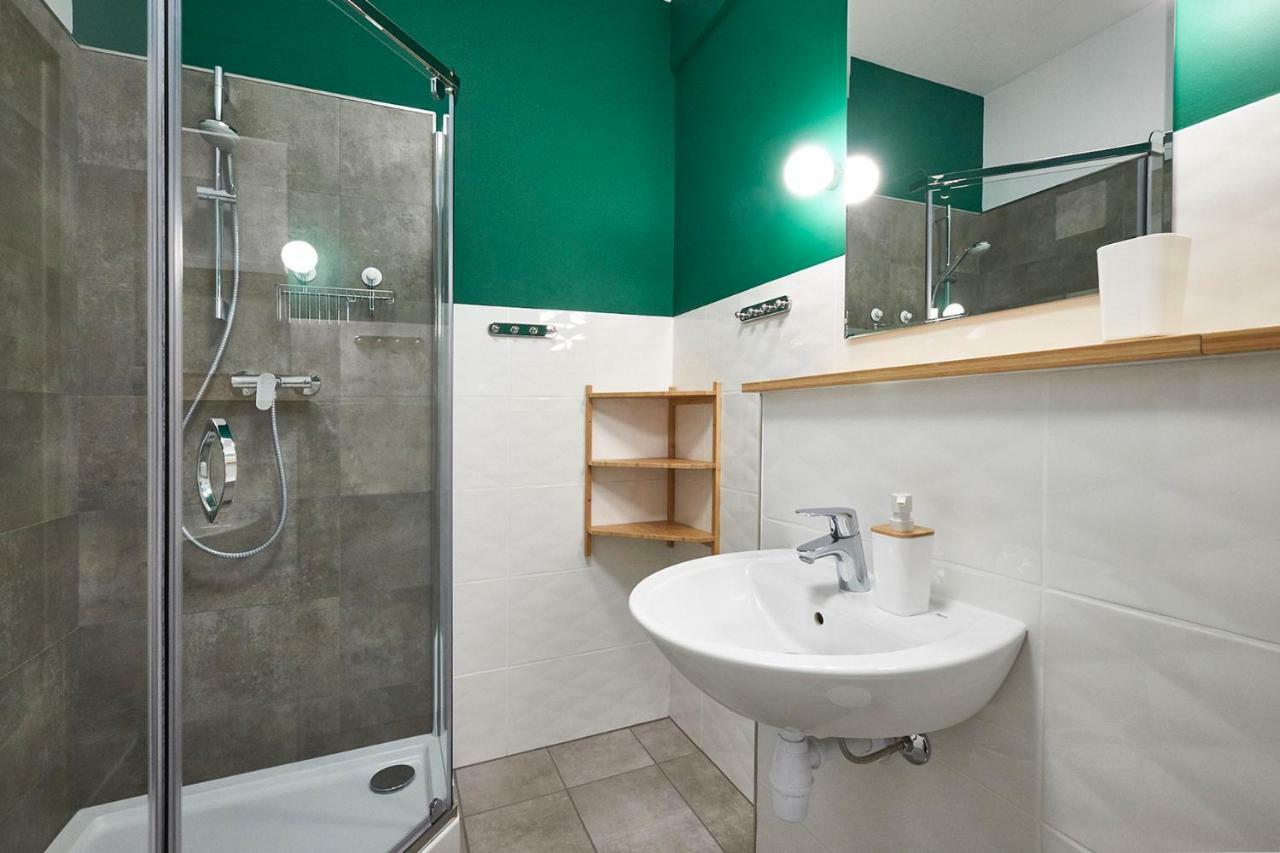 Modern Apartment In ワルシャワ エクステリア 写真