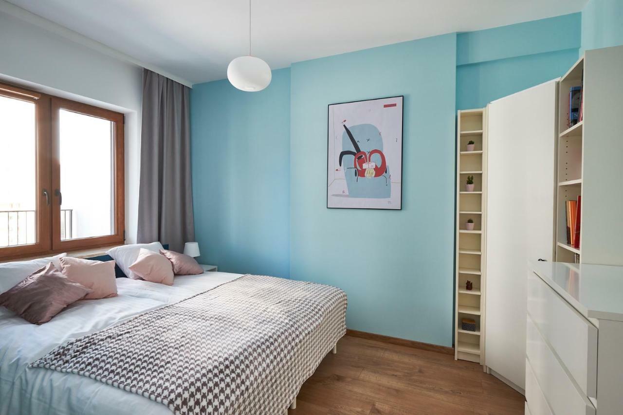 Modern Apartment In ワルシャワ エクステリア 写真